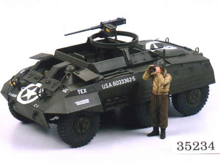 US M20 ARMORED UITLITY CAR + 2 FIGURINES