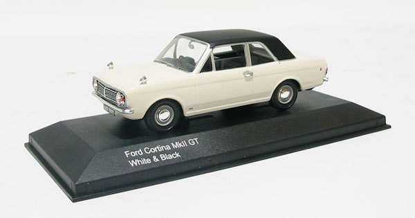 Vanguards 04100 Ford CORTINA ET TOIT [noir] Die cast 1:43