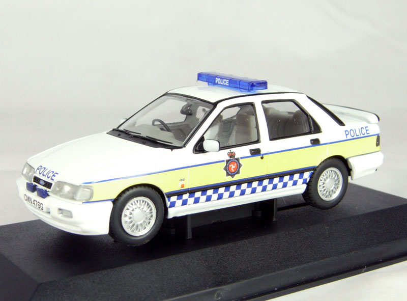 Vanguards 10008 Ford SIERRA SAPPHIRE COSWORTH (ISLE OF MAN Police) Die cast 1:43