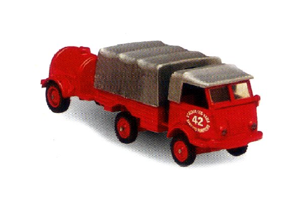 Verem 132 RENAULT 4X4 avec TONNE A EAU Miniatures 1:50