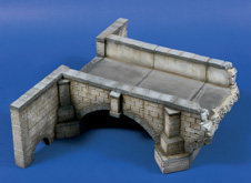 PONT EN RUINE