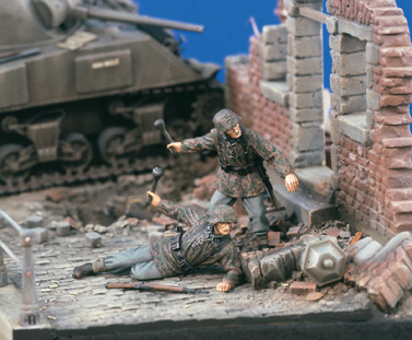 ALLEMANDS AUX GRENADES