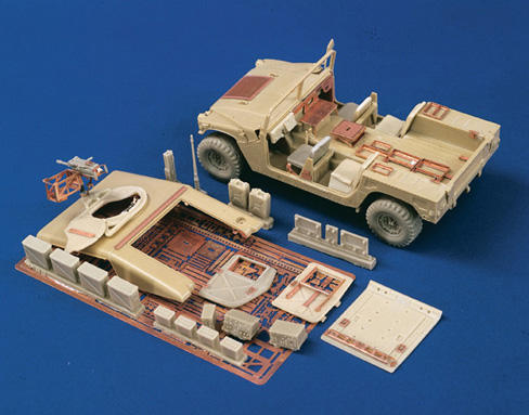 Verlinden 1976 KIT HUMMER PORTE ARMES Maquettes 1:35 Verlinden 1976 KIT HUMMER PORTE ARMES Maquettes 1:35